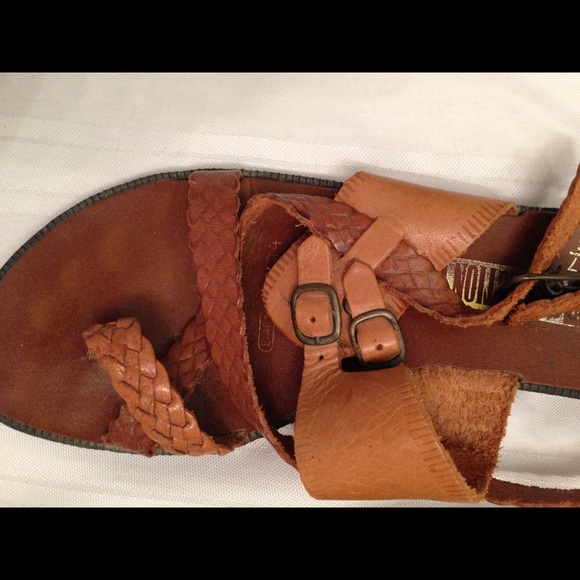 Leather Sandal - Picture 2 of 3