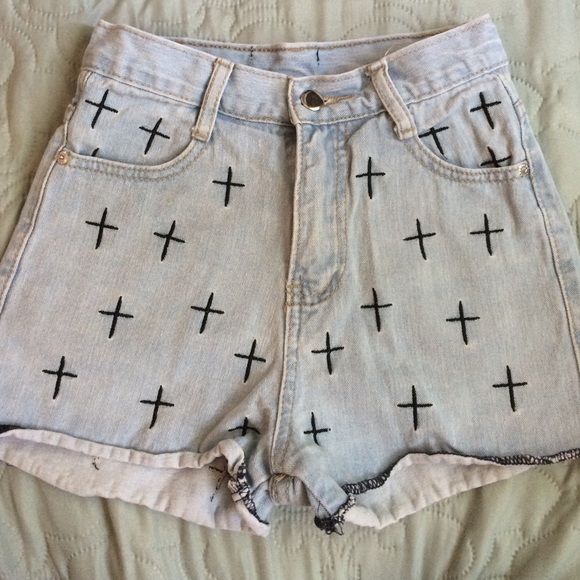 High waisted cross shorts - Picture 2 of 2