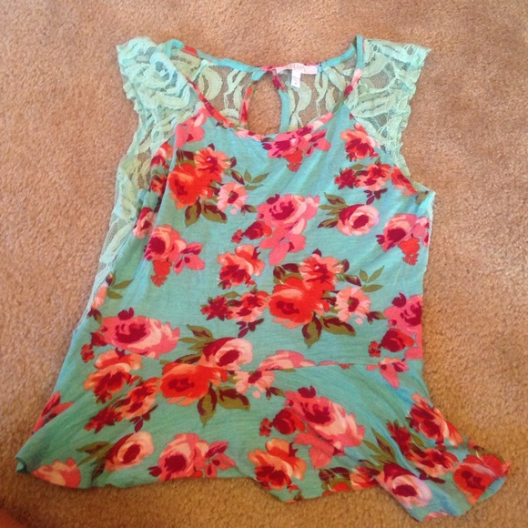Flower knit top - Picture 1 of 4