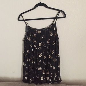 Kendall and Kylie dress