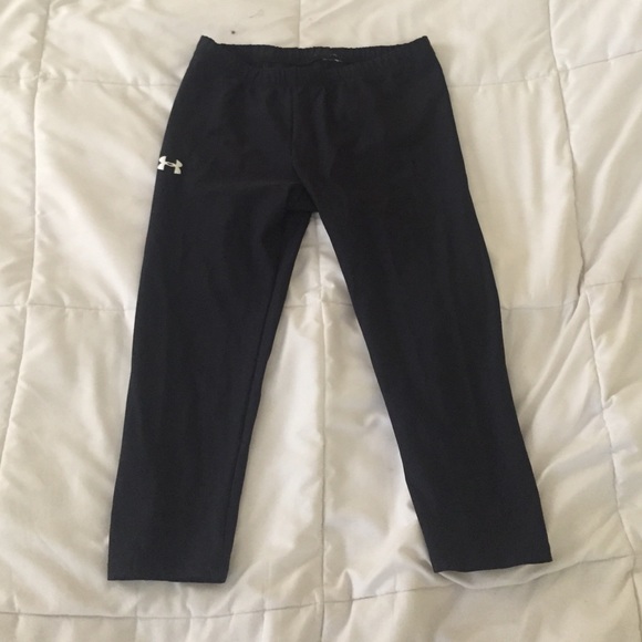 Under armour cropped athletic leggings
