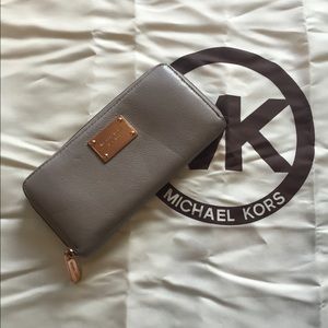 Michael Kors Grey/Rose Gold Wallet