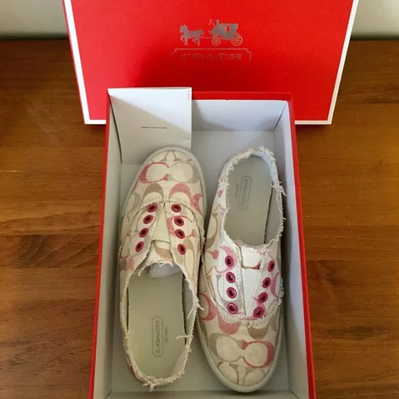COACH KATIE 6 SIGNATURE C PINK TAN SLIPON SNEAKERS