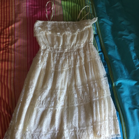 white lace dress