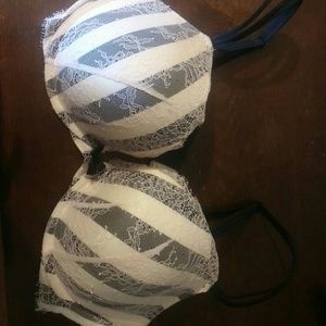 NWOT Victoria Secret very sexy push up