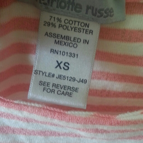 CHARLOTTE RUSSE CROP TOP✨ - Picture 2 of 3