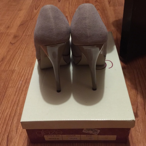 Heels!👠 - Picture 2 of 2
