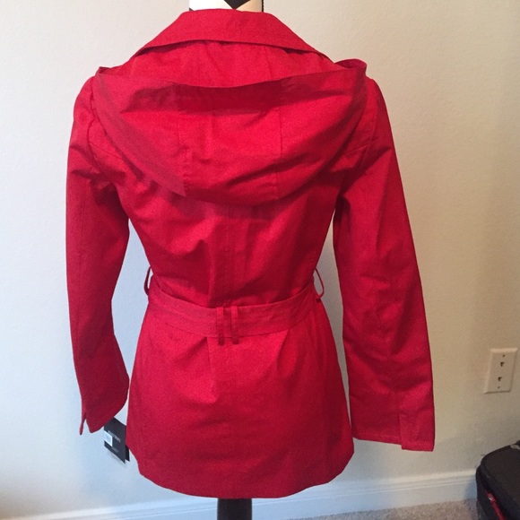 Red button down jacket - Picture 2 of 4