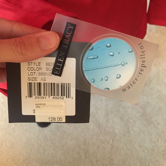 Red button down jacket - Picture 4 of 4