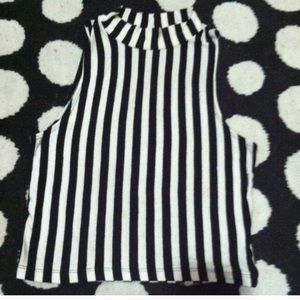 Black and White stripped crop top