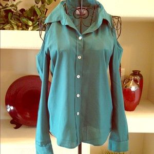 Romeo & Juliet couture off the shoulder top