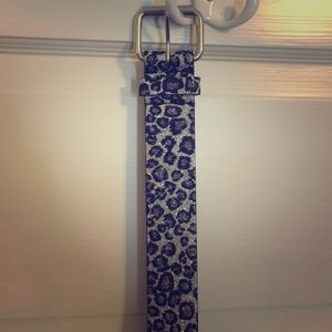 Leopard print belt