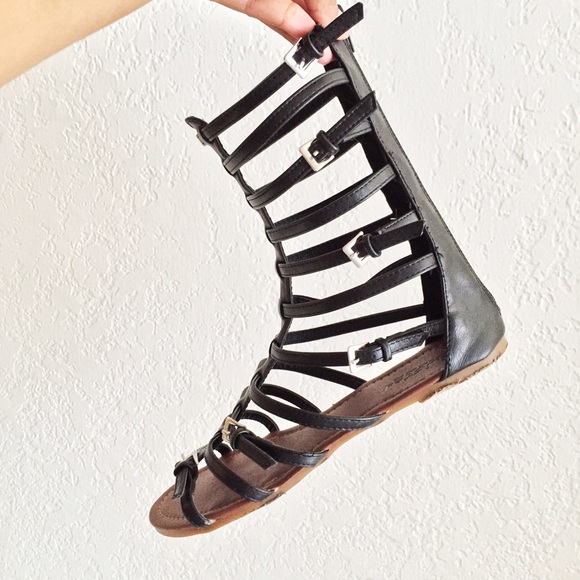 🔴SOLD🔴Black gladiator sandals - Picture 3 of 4