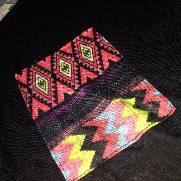 Aztec shirt - Picture 2 of 4