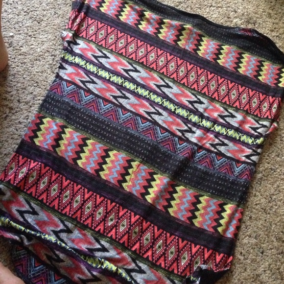 Aztec shirt - Picture 3 of 4
