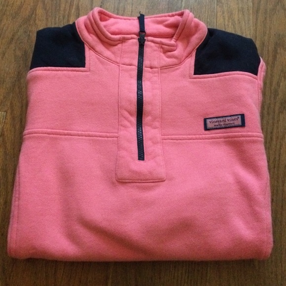 Vineyard Vines women's shep shirt