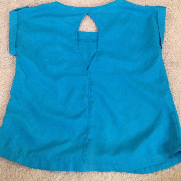 Love culture top - Picture 2 of 2