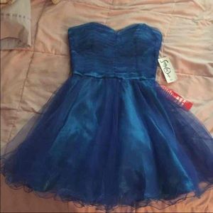 Royal blue tulle sweetheart neckline formal dress