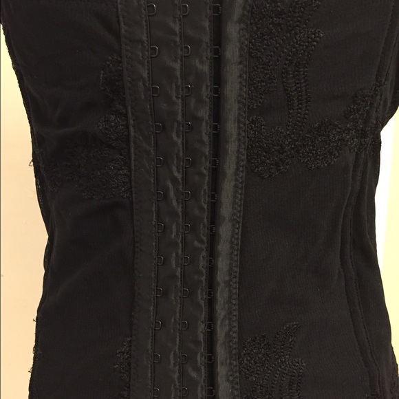 Top - Picture 3 of 4