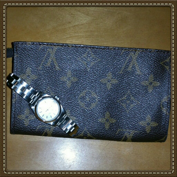 Faux Louis Vuitton wallet