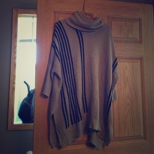 Long Poncho Style Maternity Shirt