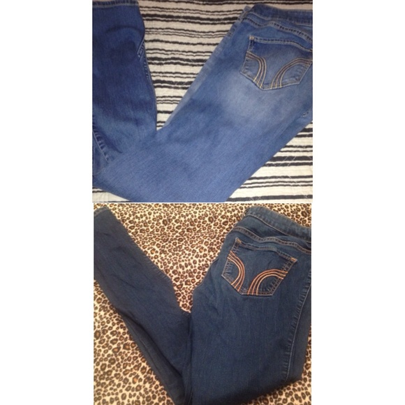 2 Pairs of Hollister Jegging Jeans