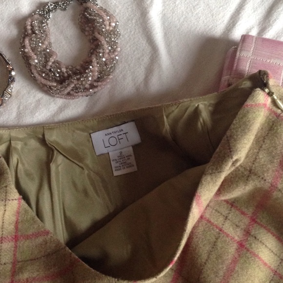 FREE w/$200🎁Adorable skirt. - Picture 2 of 4