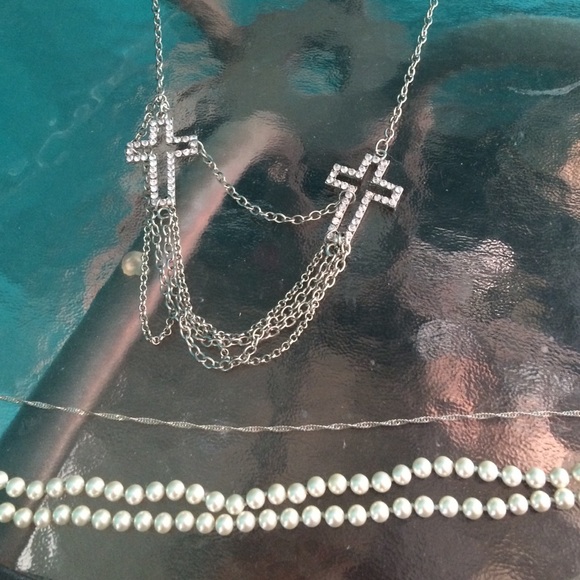 Jewelry - Picture 4 of 4