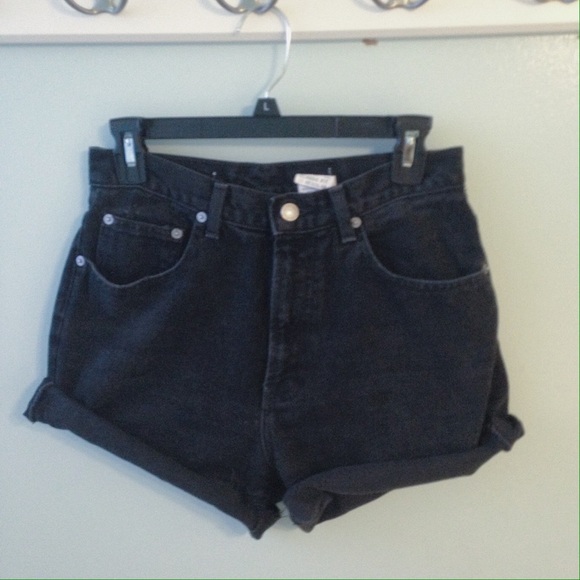👽 black high waisted shorts 👽