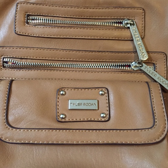 Tyler Rodan cross body bag - Picture 2 of 4