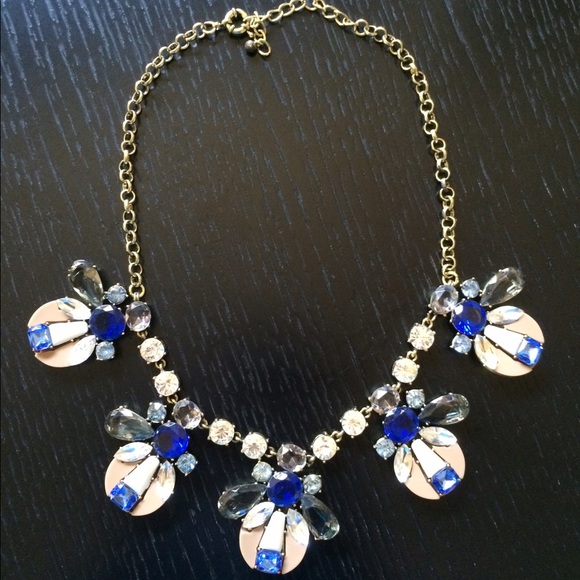 Mixed Crystal and Resin Necklace