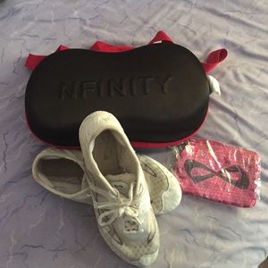 Nfinity Cheer shoes! W/ box and extra!