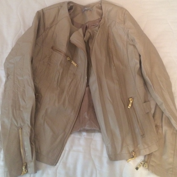 Jacket - Picture 2 of 4