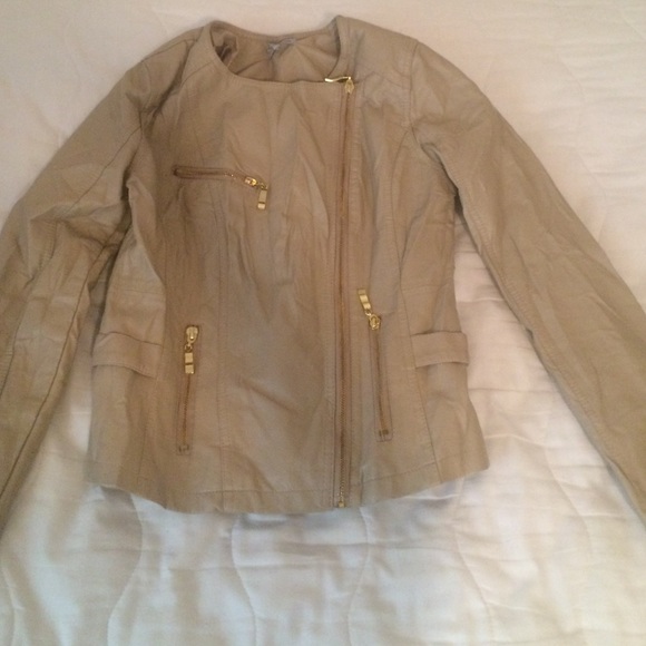 Jacket - Picture 4 of 4