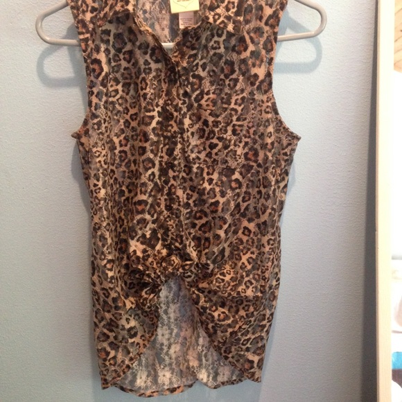 Cheetah print top
