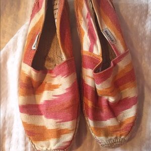 Orange red yellow soludos