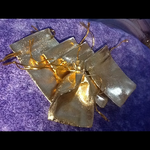 25 GOLD DRAWSTRING POUCH/BAGS
