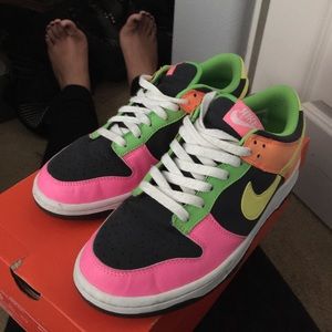 Nike dunks low SB rainbow highlighter