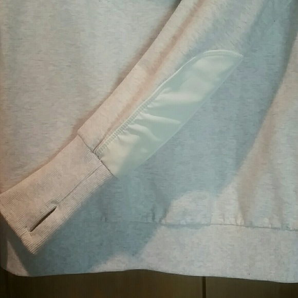 Lightweight zip up - Picture 2 of 3