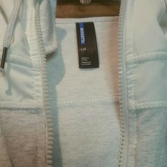 Lightweight zip up - Picture 3 of 3