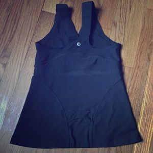 Lululemon Workout Top! 💟