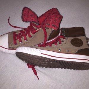NWOT suede and leather converse