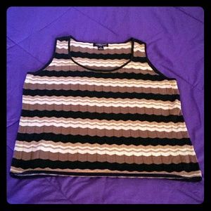 Neutral Color Chevron-Like Tank
