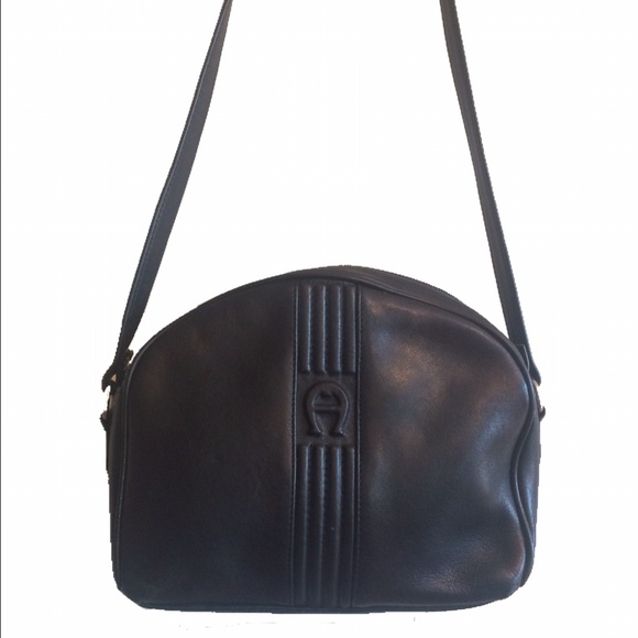 Etienne Aigner Handbags - Vintage Aigner Leather Shoulder tBag