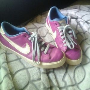 Nike shoes