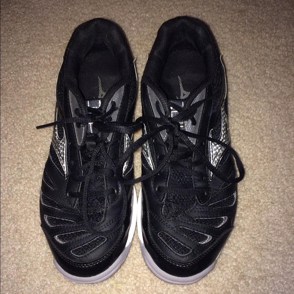 Mizuno Wave Rally 5 Volleyball shoes