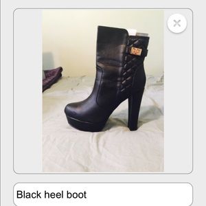 Black heel boot