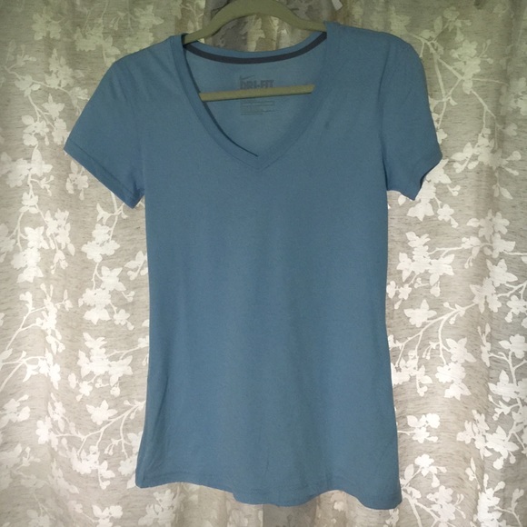 Nike Women's Shirt