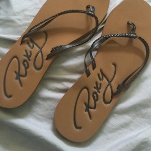 Roxy slippers