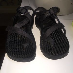 Black chacos